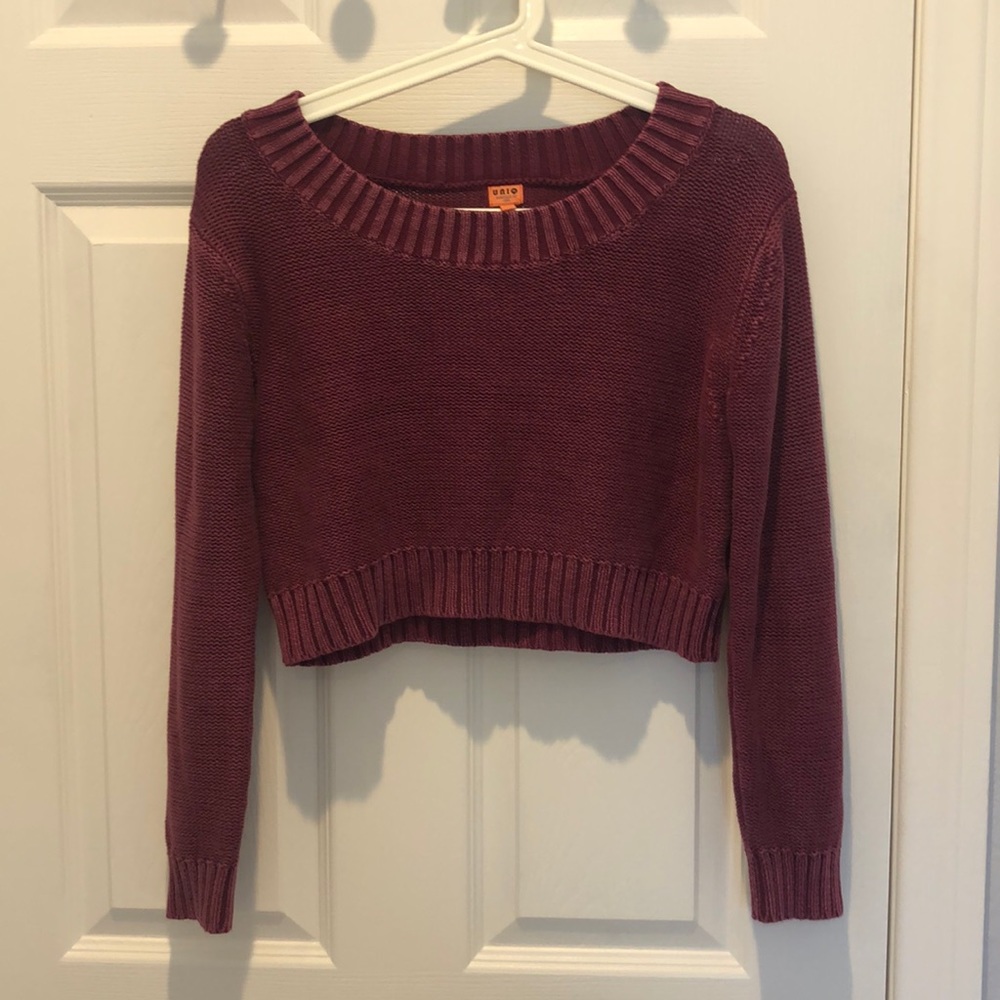 UNIQ M/L Cropped Maroon Knit Sweater